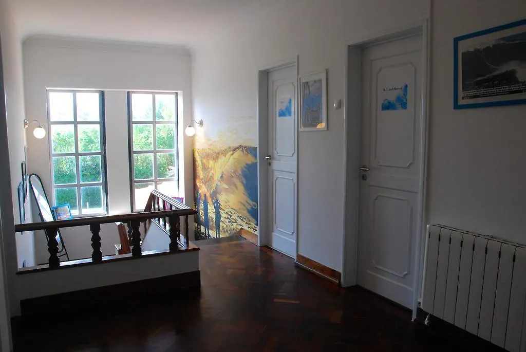 Hostal Carcavelos Surf Hostel&Surf Camp